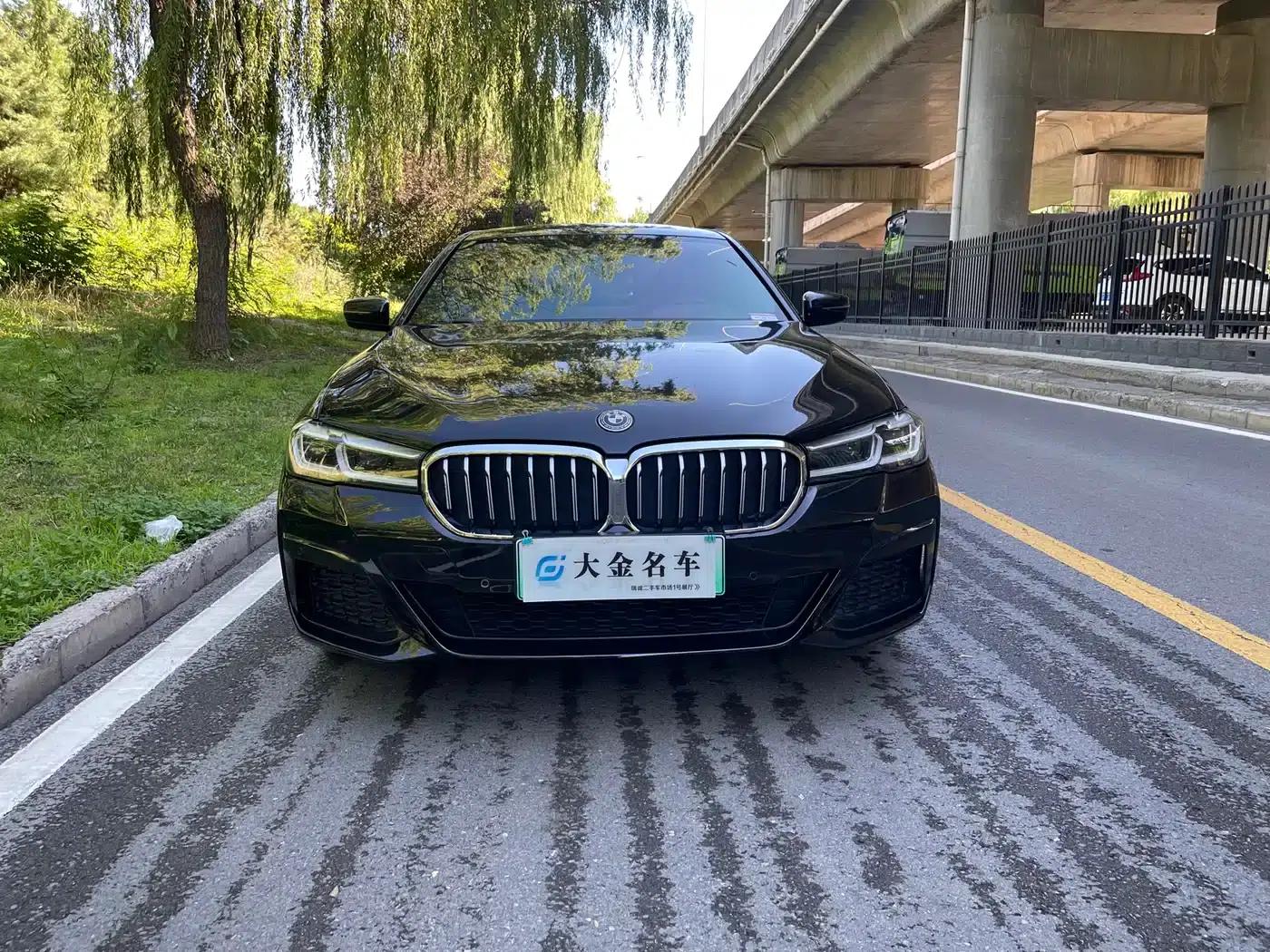 BMW 5 Series PHEV 2022 535Le M Sport Package — миниатюра 3