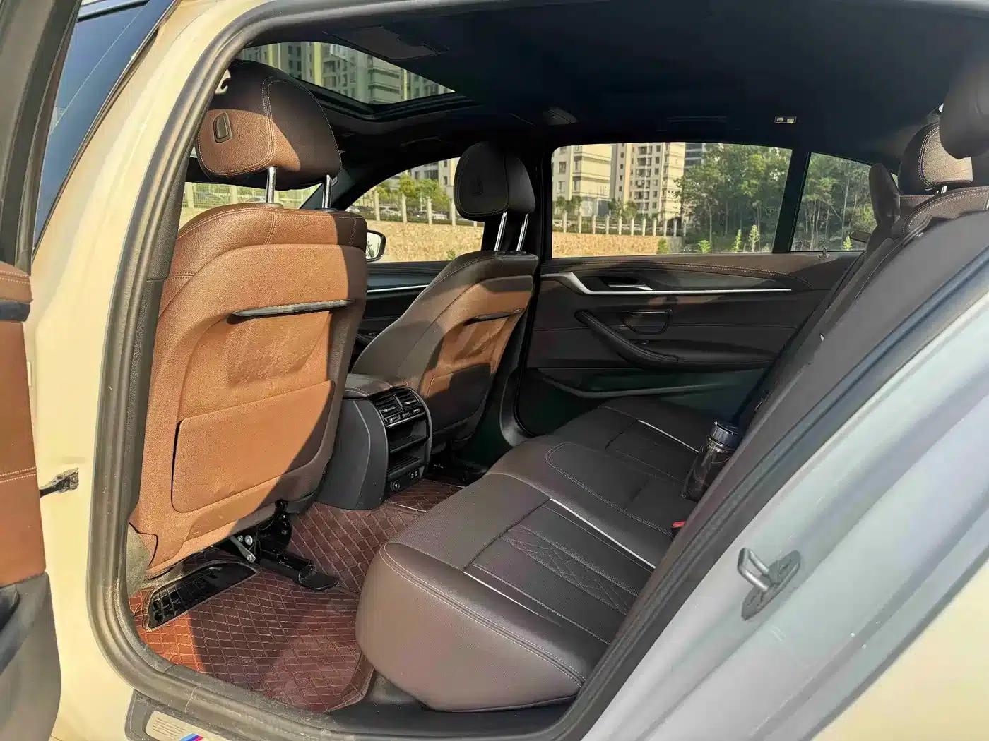BMW 5 Series PHEV 2021 535Le M Sport Package — миниатюра 7