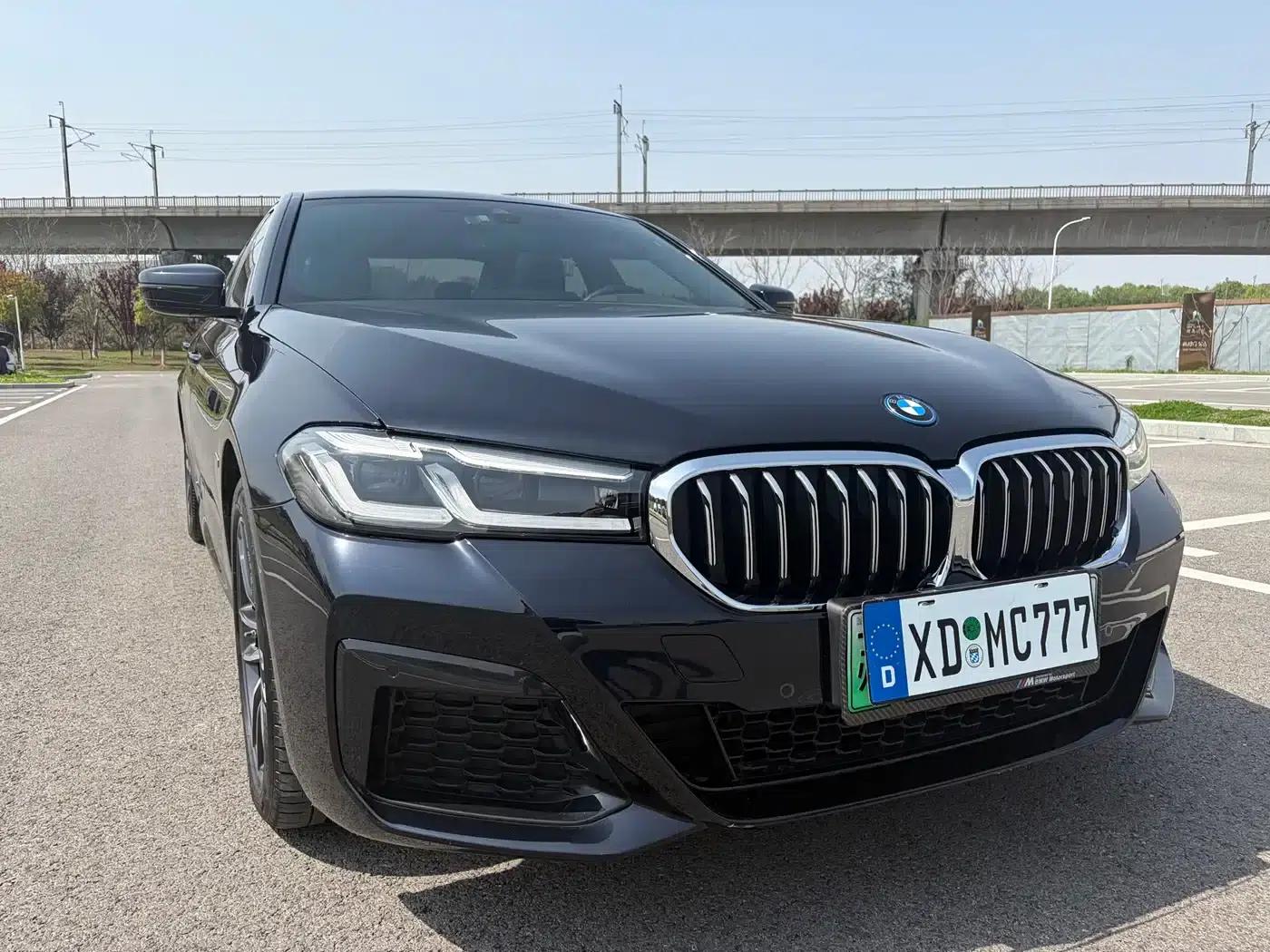 BMW 5 Series PHEV 2022 Facelift 535Le M Sport Package — миниатюра 5