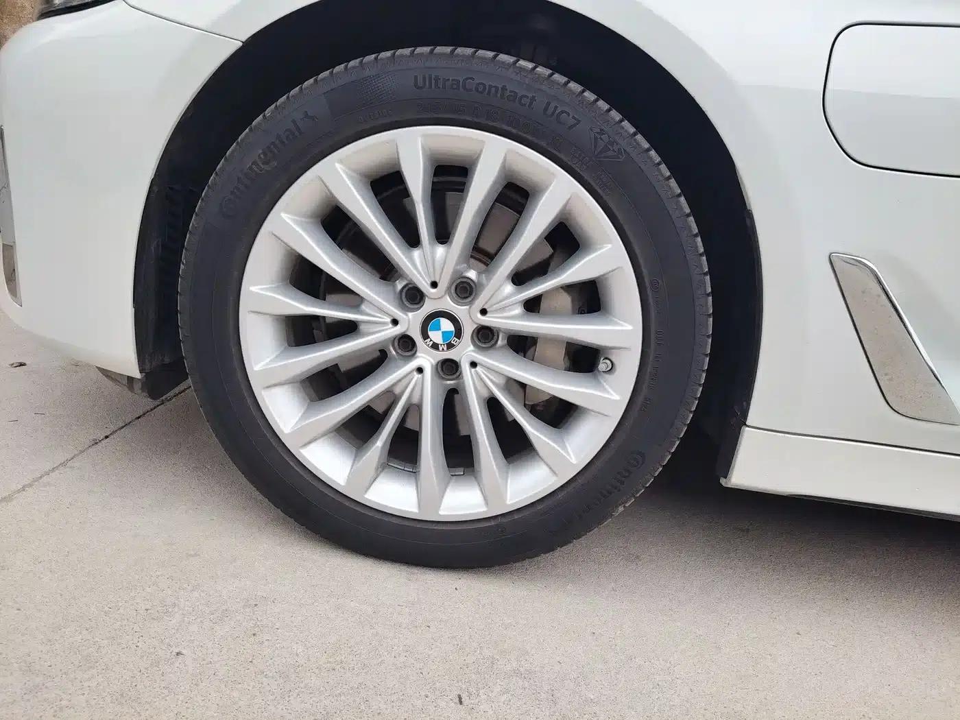 BMW 5 Series PHEV 2021 535Le Luxury Package — миниатюра 18