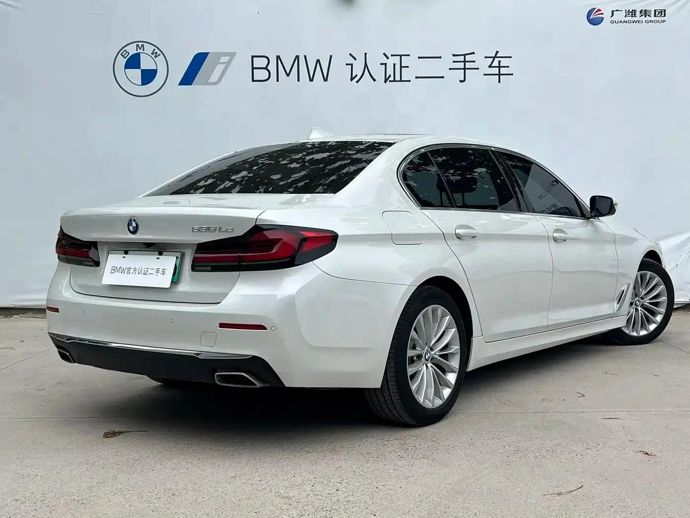 BMW 5 Series PHEV 2021 535Le Luxury Package — миниатюра 4