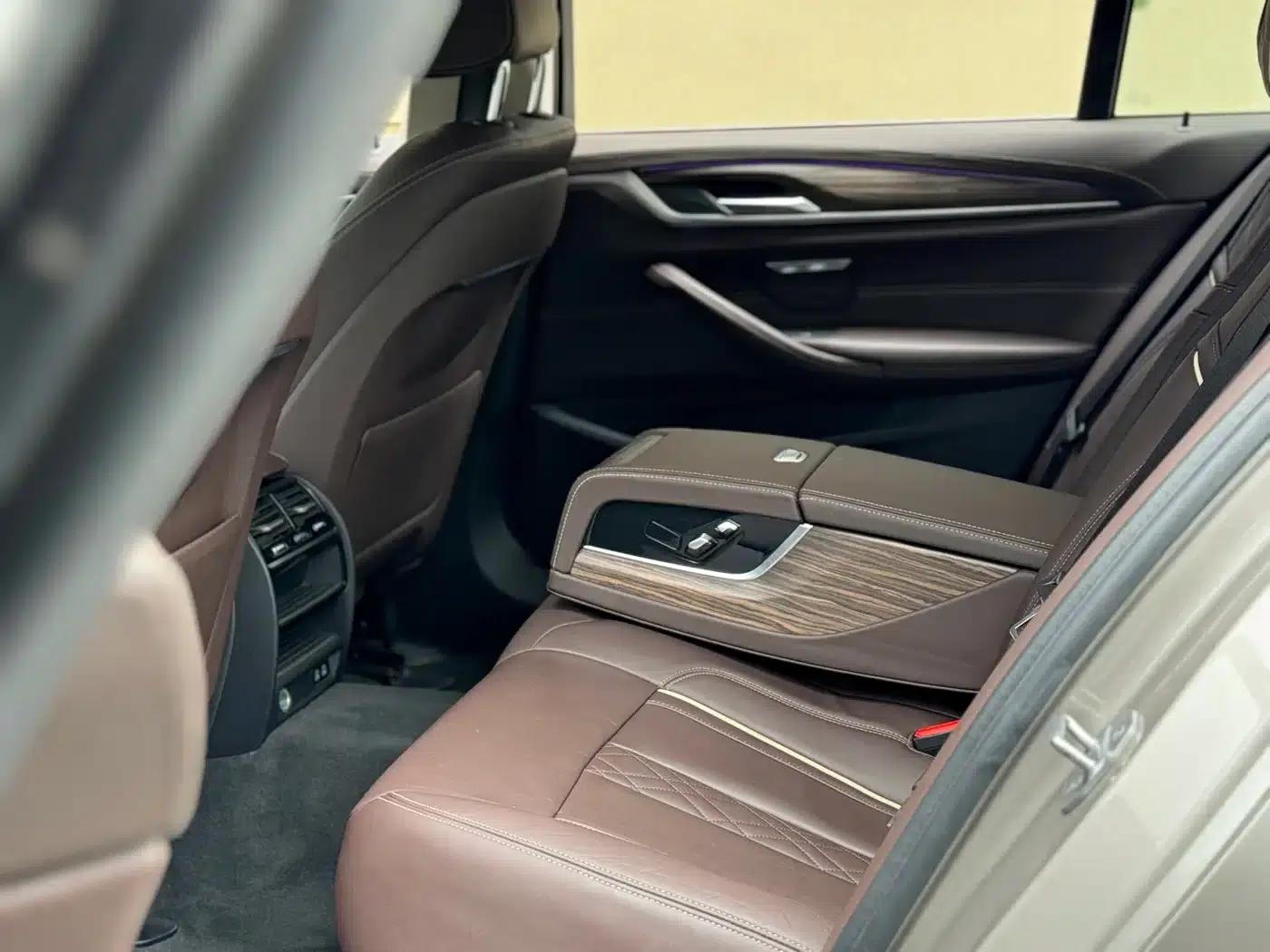 BMW 5 Series PHEV 2020 Mileage Upgrade Edition 530Le Luxury Package — миниатюра 16