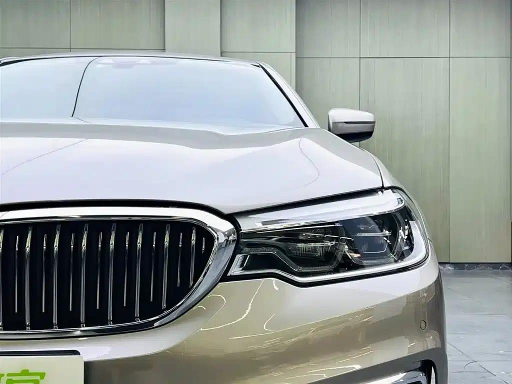 BMW 5 Series PHEV 2020 Mileage Upgrade Edition 530Le Luxury Package — миниатюра 7
