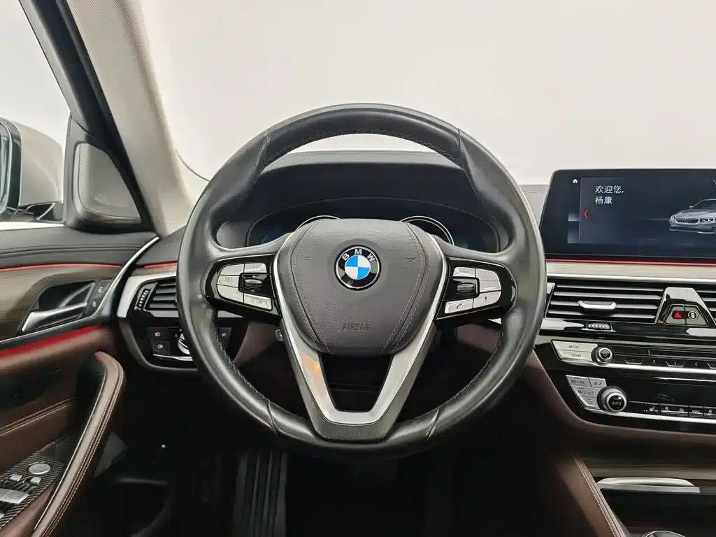 BMW 5 Series PHEV 2018 530Le Luxury Package — миниатюра 11