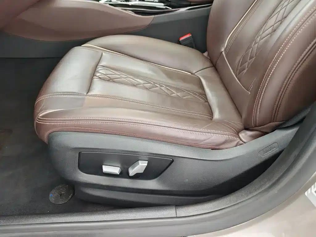 BMW 5 Series PHEV 2018 530Le Luxury Package — миниатюра 20