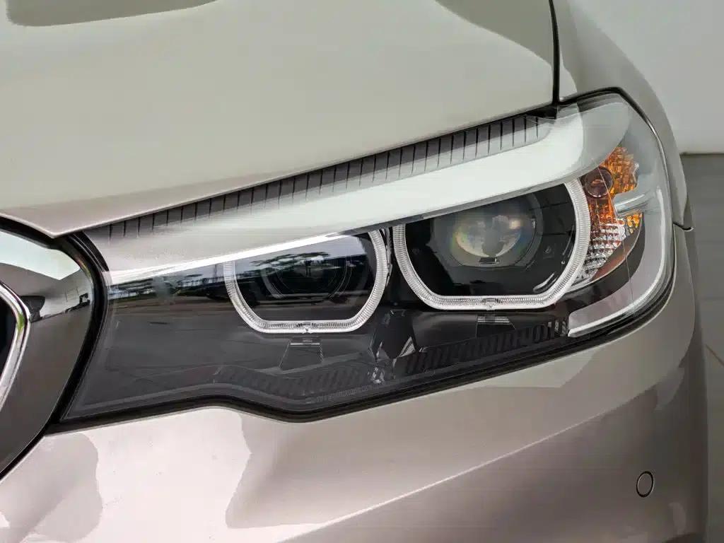 BMW 5 Series PHEV 2018 530Le Luxury Package — миниатюра 7