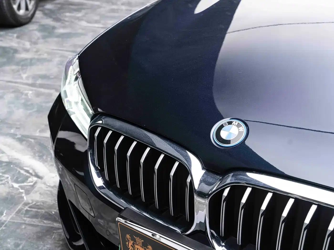 BMW 5 Series PHEV 2022 Facelift 535Le M Sport Package — миниатюра 2