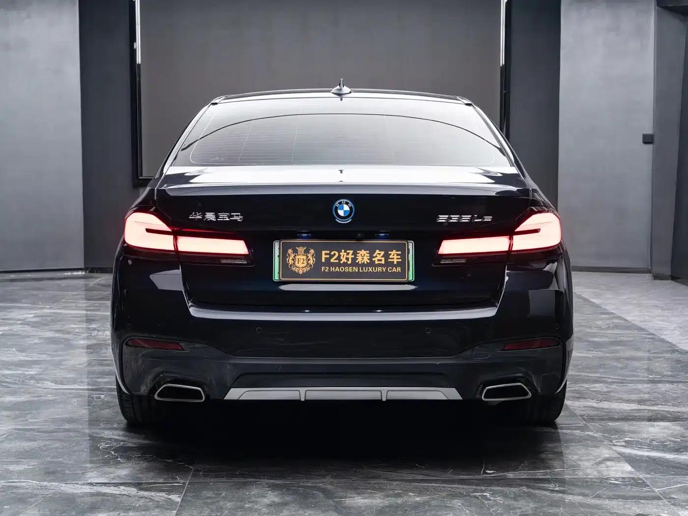 BMW 5 Series PHEV 2022 Facelift 535Le M Sport Package — миниатюра 11