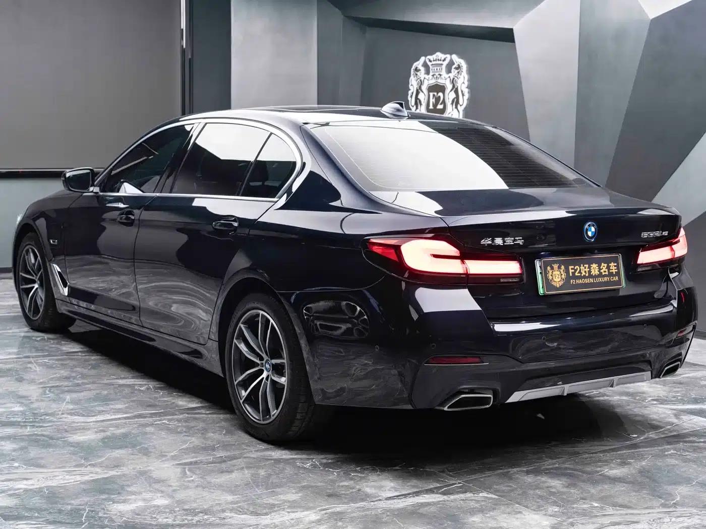BMW 5 Series PHEV 2022 Facelift 535Le M Sport Package — миниатюра 12