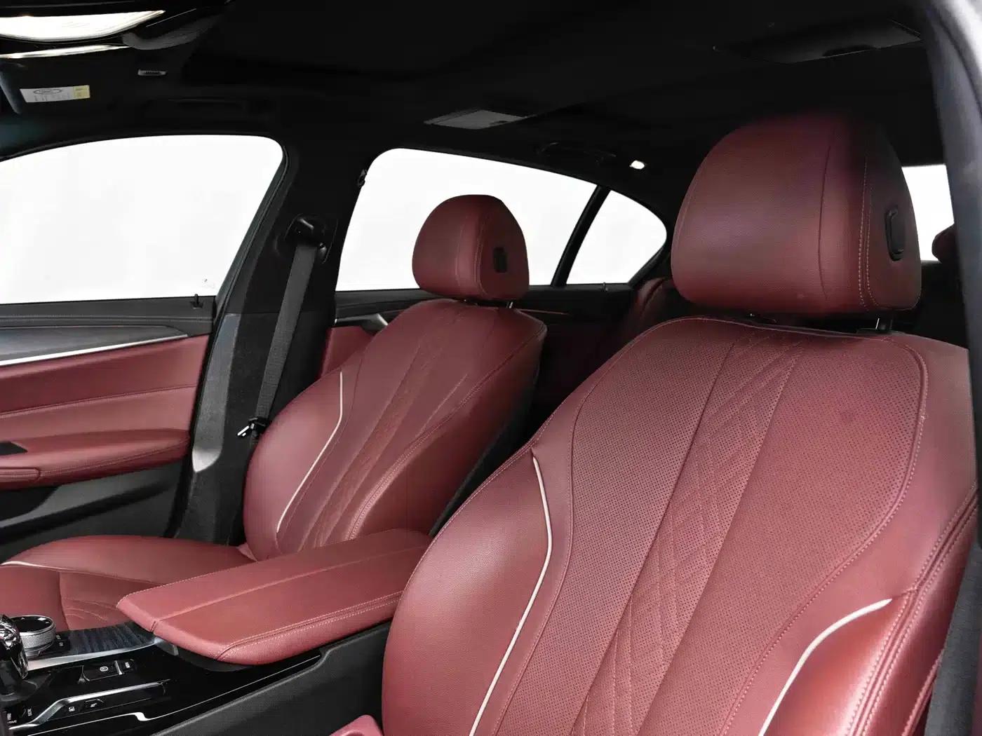 BMW 5 Series PHEV 2022 Facelift 535Le M Sport Package — миниатюра 27