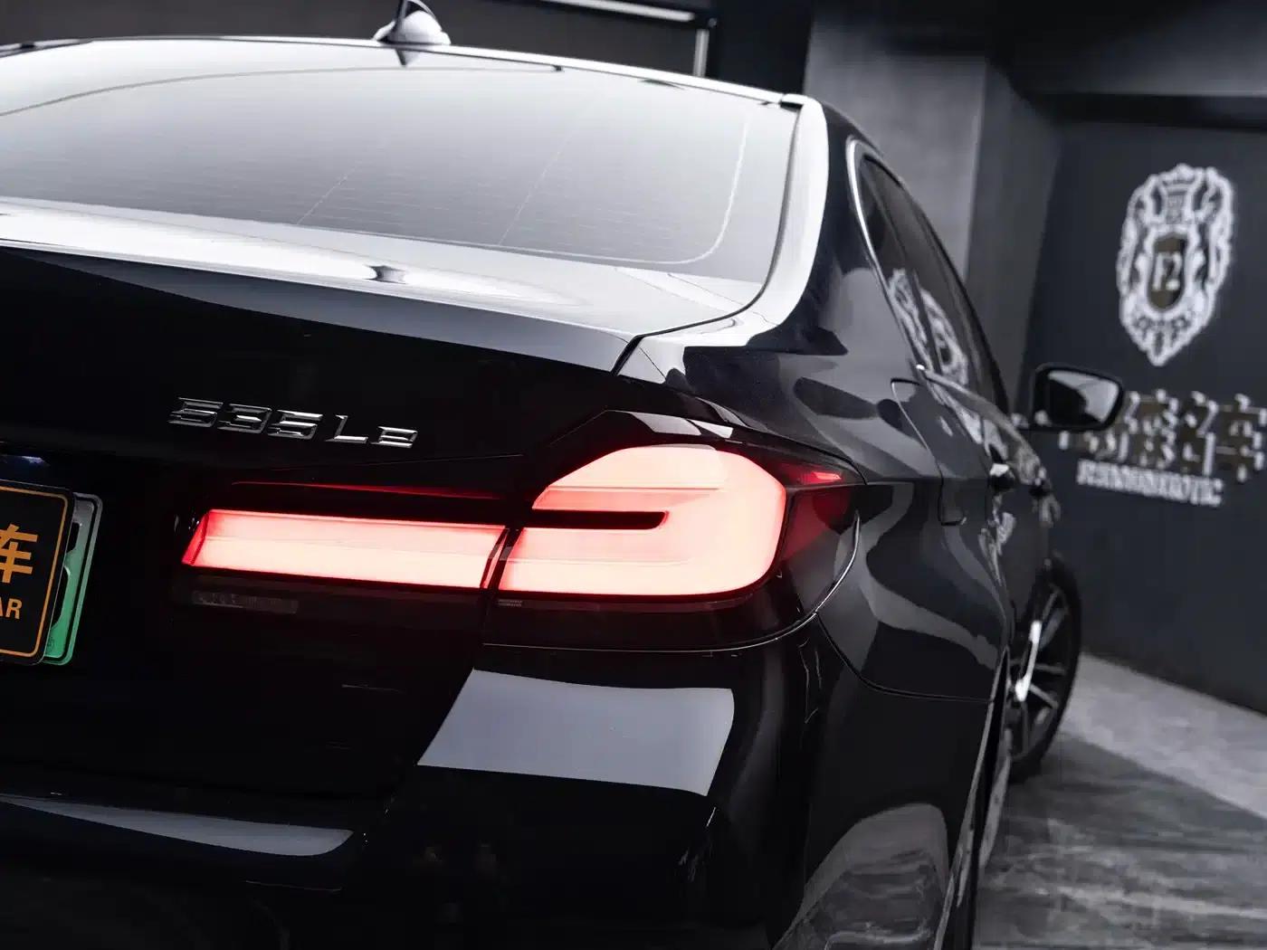 BMW 5 Series PHEV 2022 Facelift 535Le M Sport Package — миниатюра 9