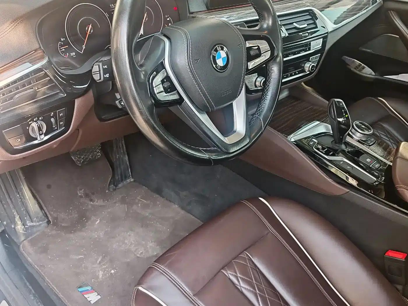 BMW 5 Series PHEV 2019 Facelift 530Le Luxury Package — миниатюра 10