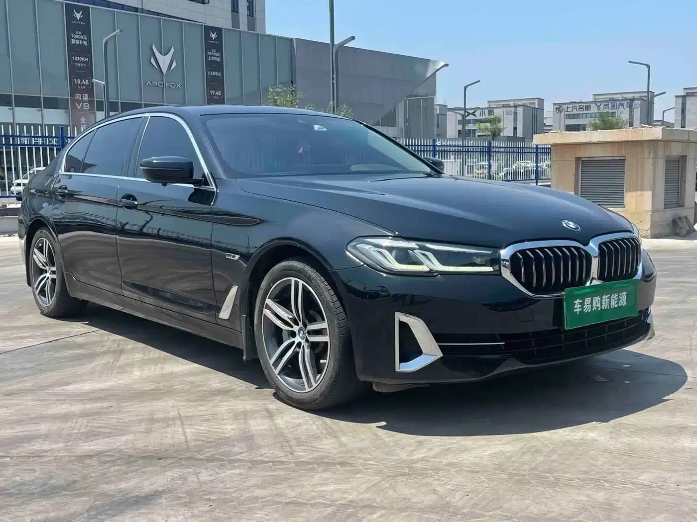BMW 5 Series PHEV 2021 Facelift 535Le Luxury Package — миниатюра 13