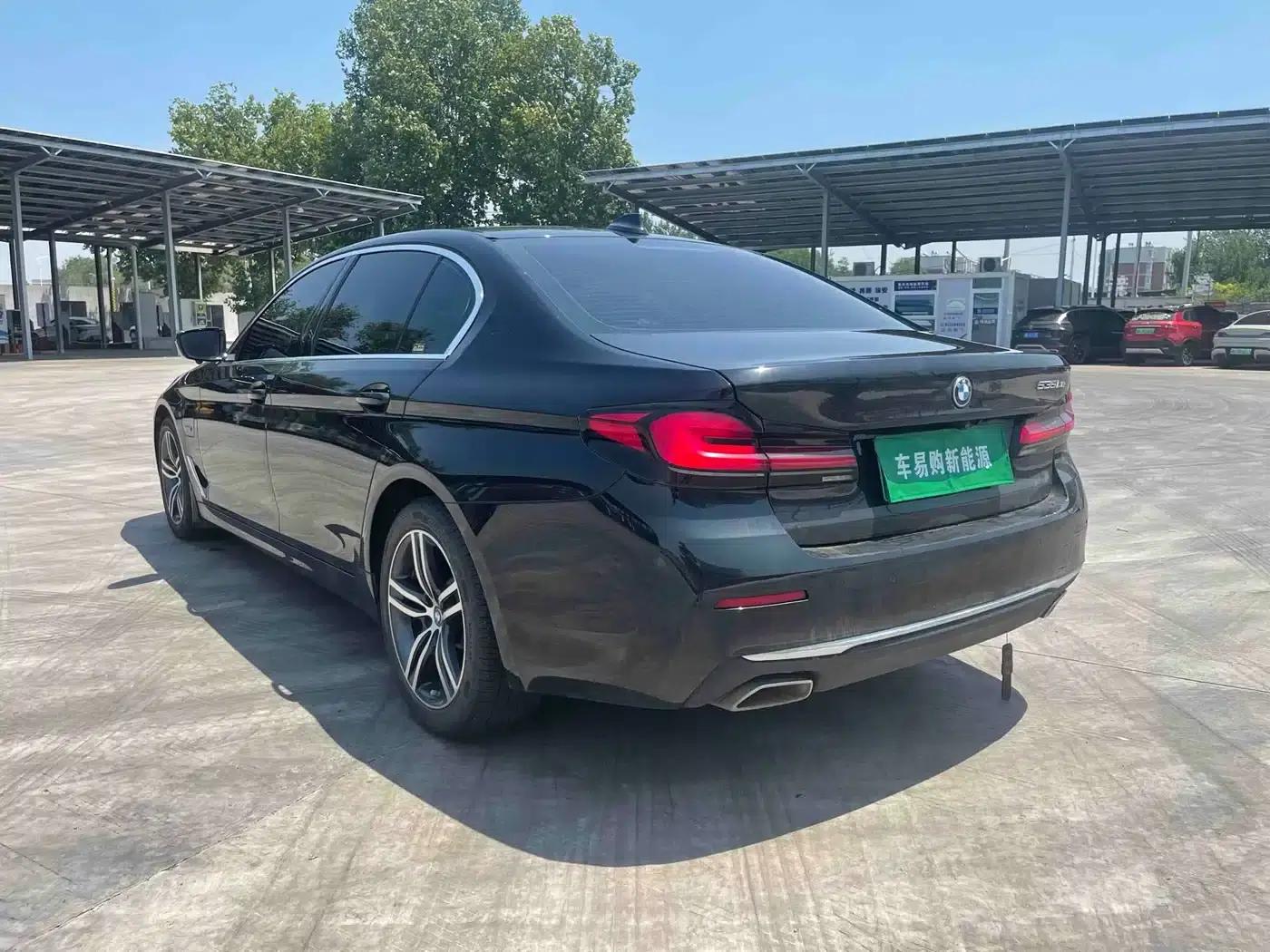 BMW 5 Series PHEV 2021 Facelift 535Le Luxury Package — миниатюра 18