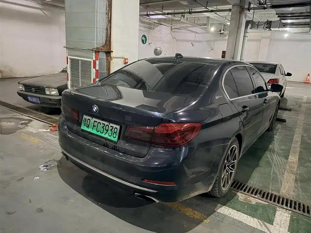BMW 5 Series PHEV 2019 530Le Luxury Package — миниатюра 2