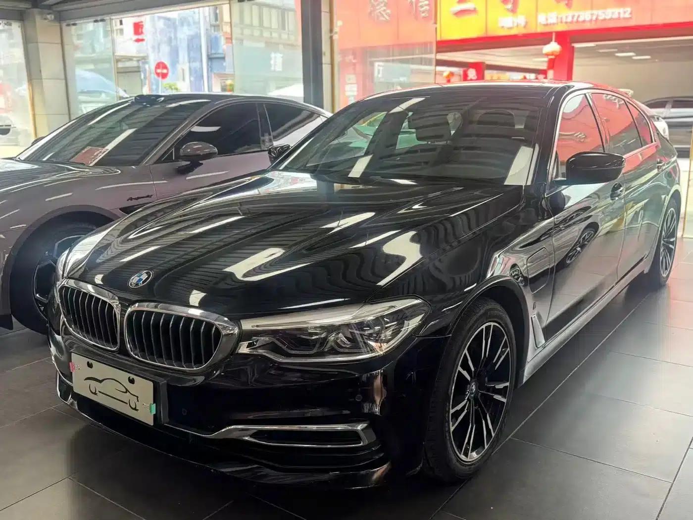 BMW 5 Series PHEV 2019 Facelift 530Le Luxury Package — миниатюра 1