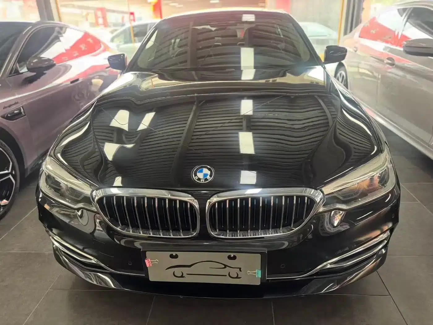 BMW 5 Series PHEV 2019 Facelift 530Le Luxury Package — миниатюра 2
