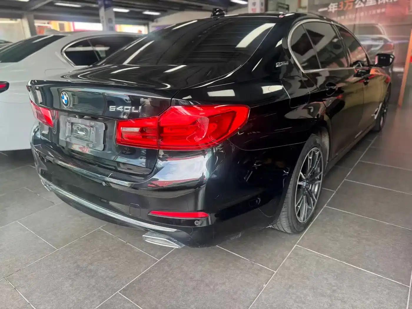 BMW 5 Series PHEV 2019 Facelift 530Le Luxury Package — миниатюра 9