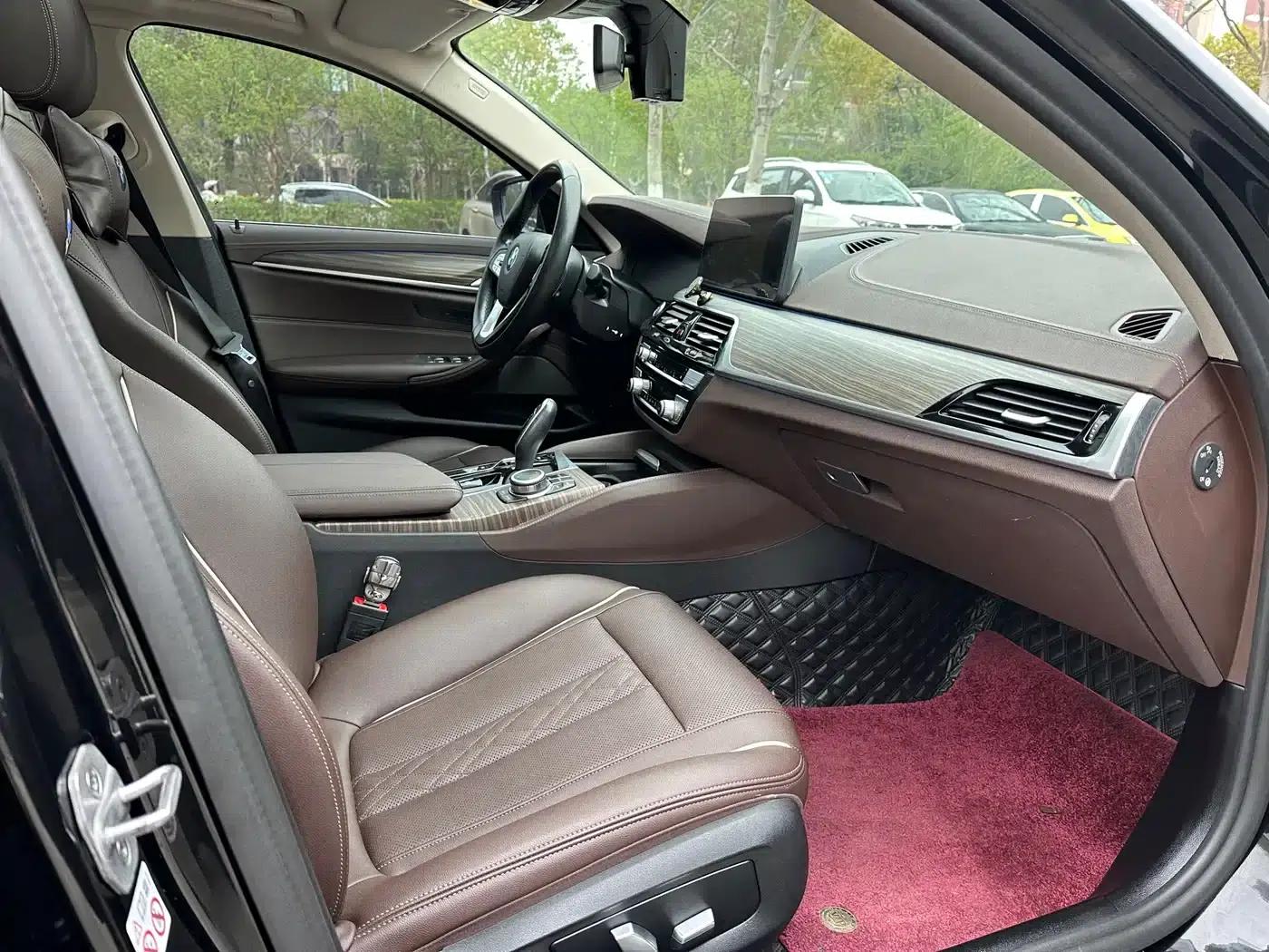 BMW 5 Series PHEV 2022 Facelift 535Le Luxury Package — миниатюра 12