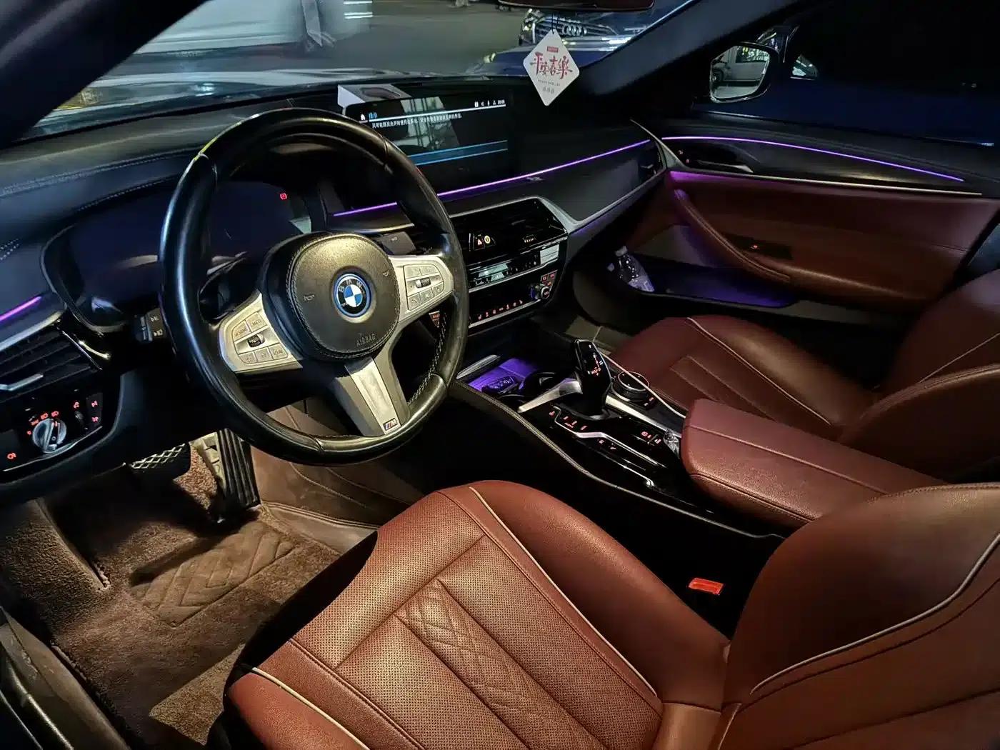BMW 5 Series PHEV 2022 Facelift 535Le Luxury Package — миниатюра 3