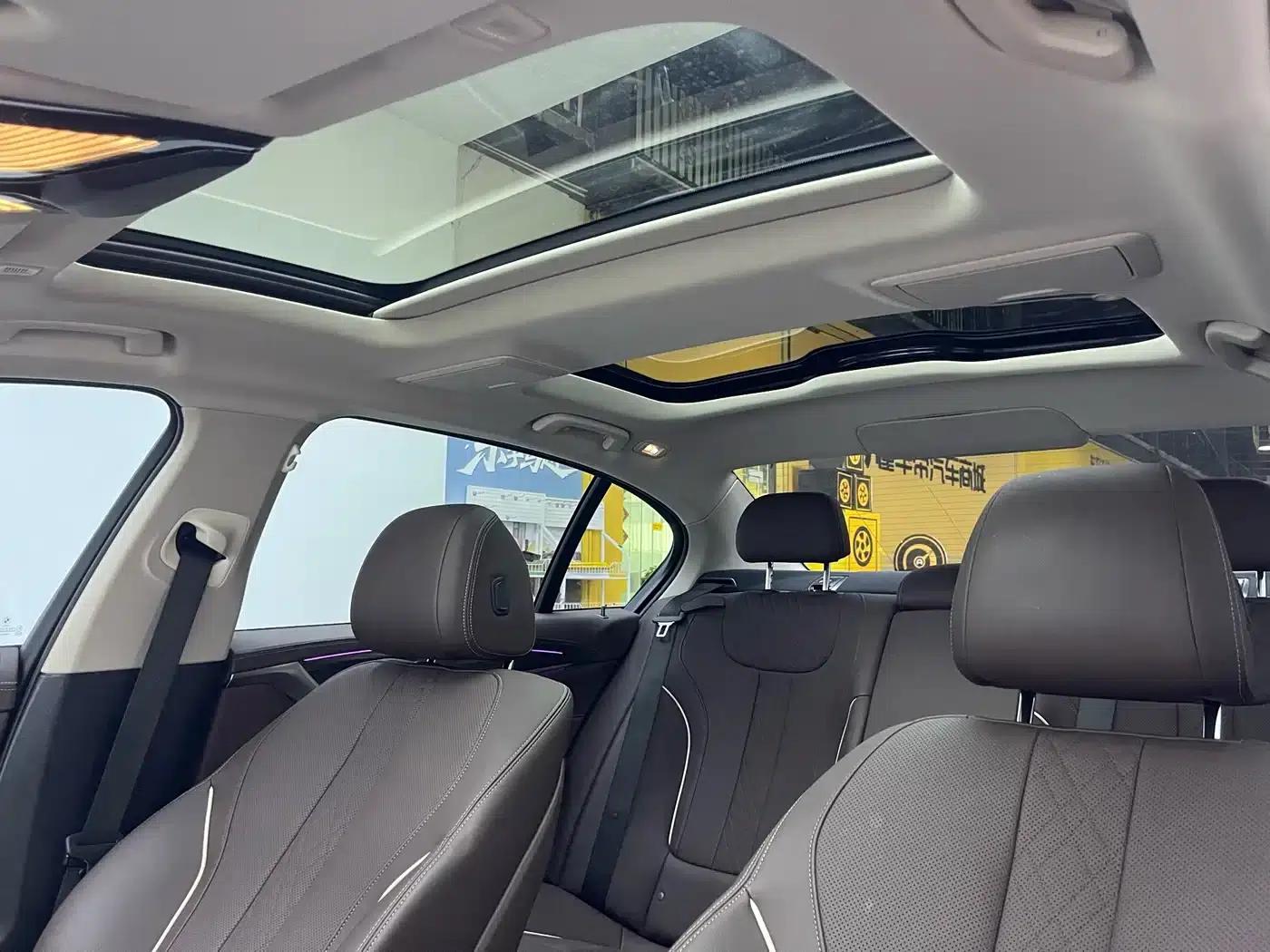 BMW 5 Series PHEV 2021 535Le Luxury Package — миниатюра 11