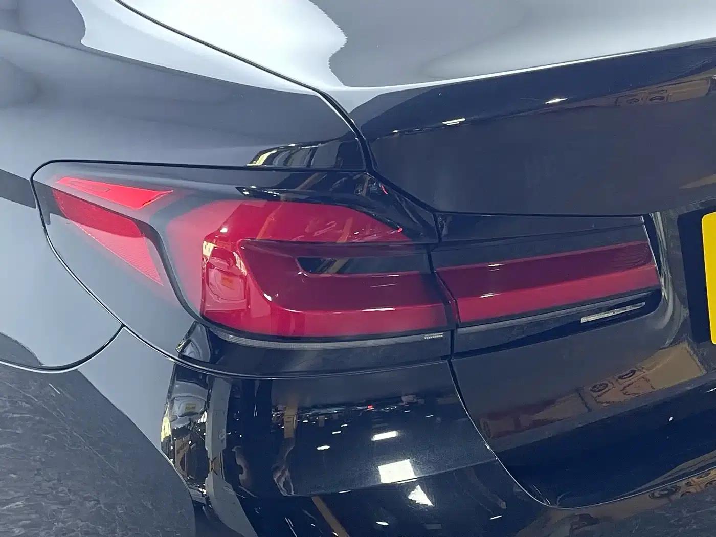 BMW 5 Series PHEV 2021 535Le Luxury Package — миниатюра 8