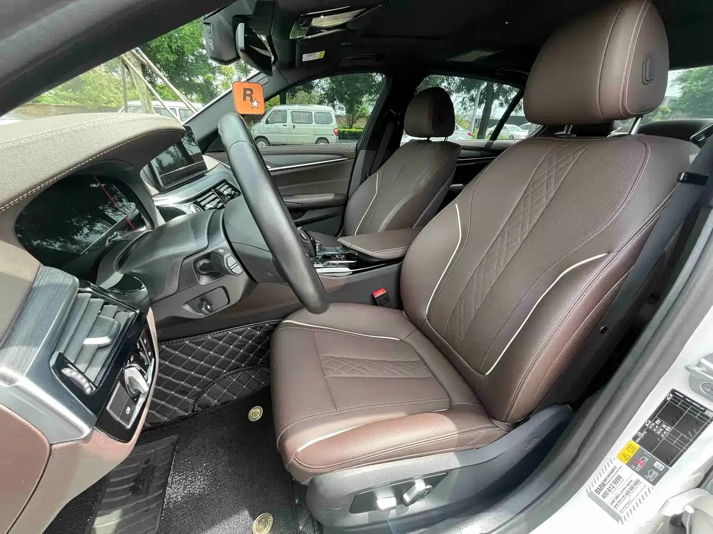 BMW 5 Series PHEV 2021 Facelift 535Le M Sport Package — миниатюра 11