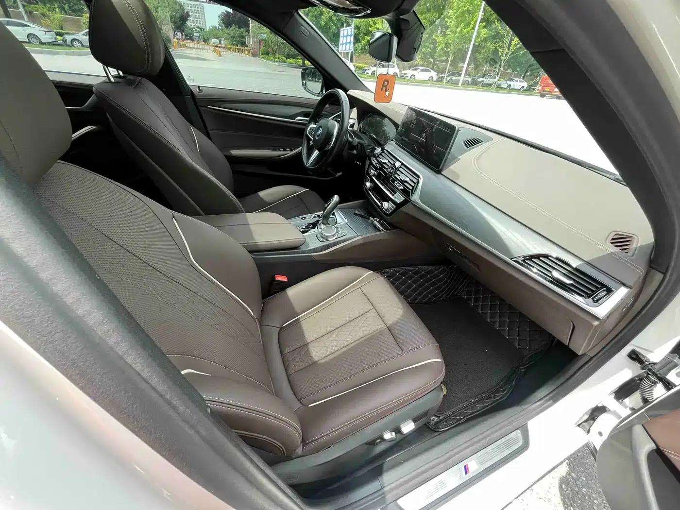 BMW 5 Series PHEV 2021 Facelift 535Le M Sport Package — миниатюра 13