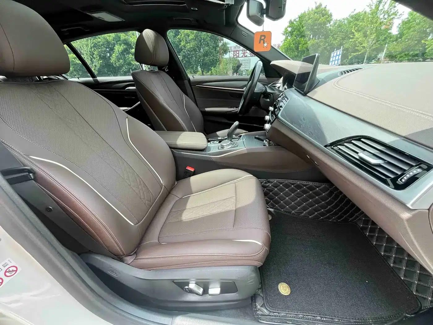 BMW 5 Series PHEV 2021 Facelift 535Le M Sport Package — миниатюра 14