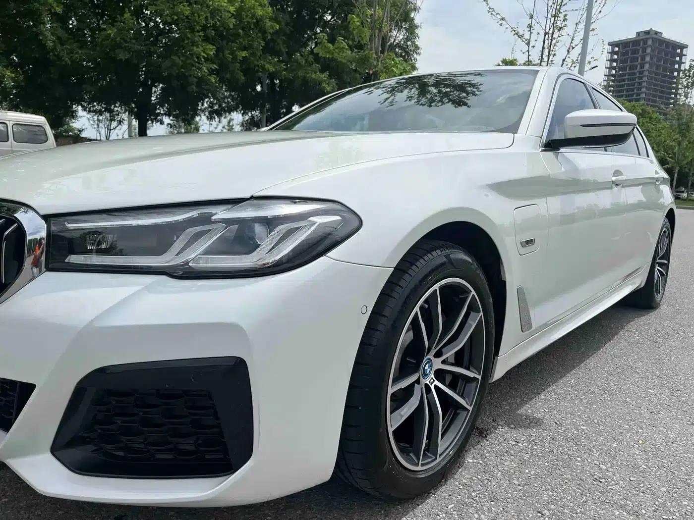 BMW 5 Series PHEV 2021 Facelift 535Le M Sport Package — миниатюра 4