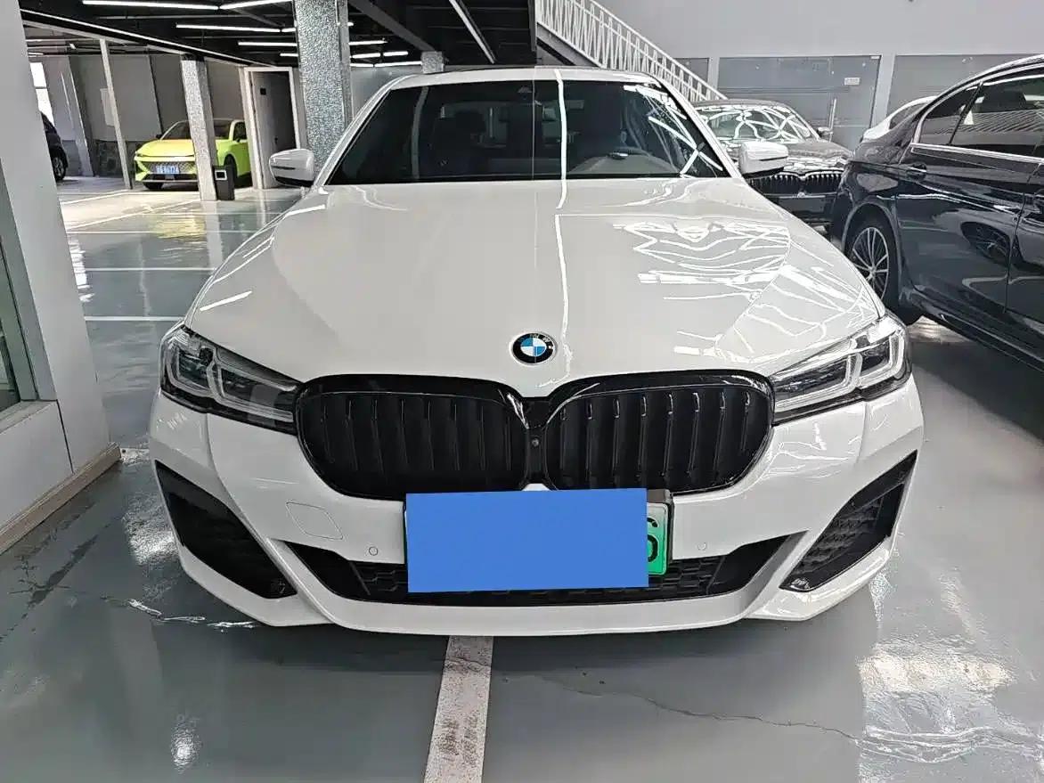 BMW 5 Series PHEV 2021 Facelift 535Le M Sport Package — миниатюра 2