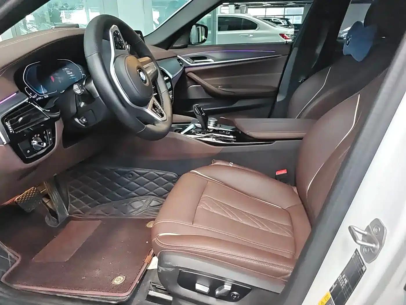 BMW 5 Series PHEV 2021 Facelift 535Le M Sport Package — миниатюра 6