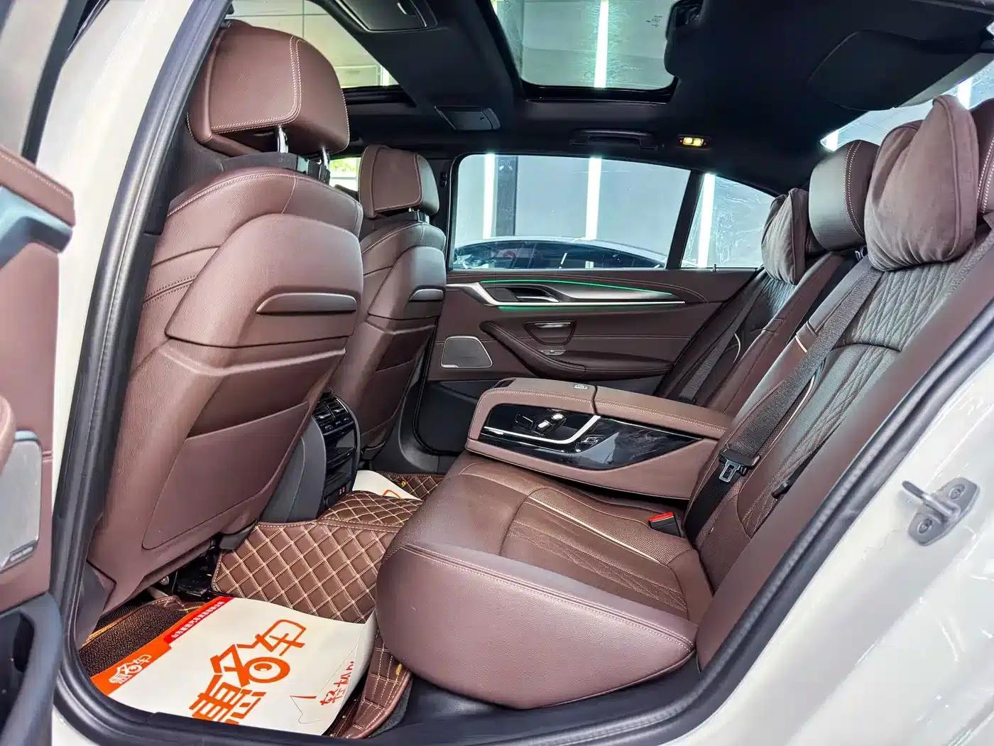 BMW 5 Series PHEV 2021 535Le Pioneer Edition M Sport Package — миниатюра 15