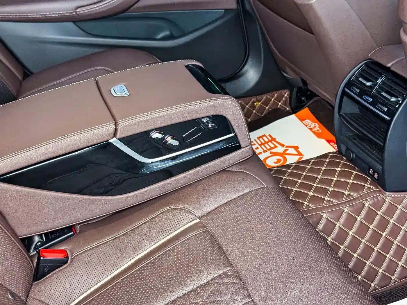 BMW 5 Series PHEV 2021 535Le Pioneer Edition M Sport Package — миниатюра 18