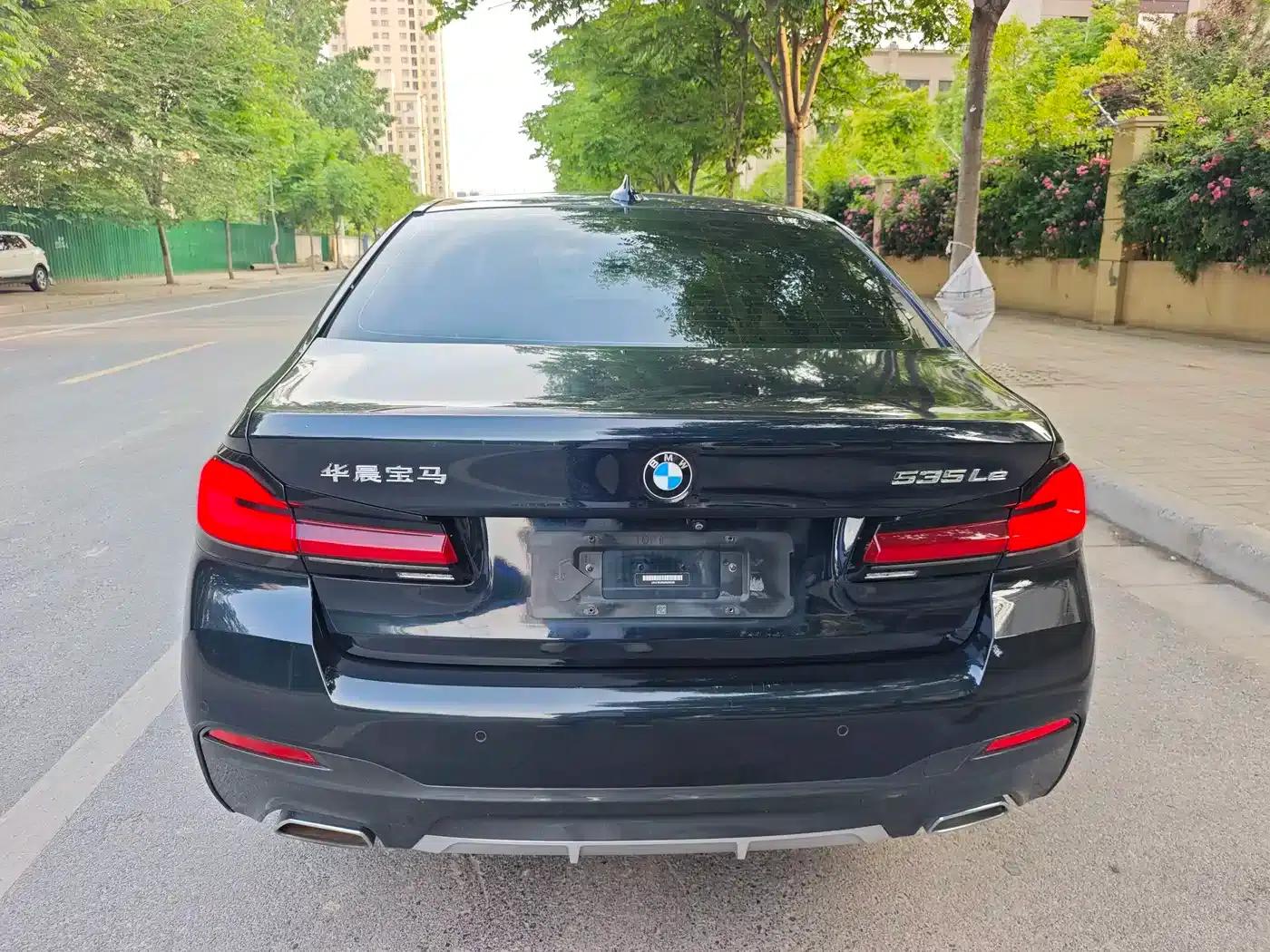 BMW 5 Series PHEV 2021 535Le Pioneer Edition M Sport Package — миниатюра 9