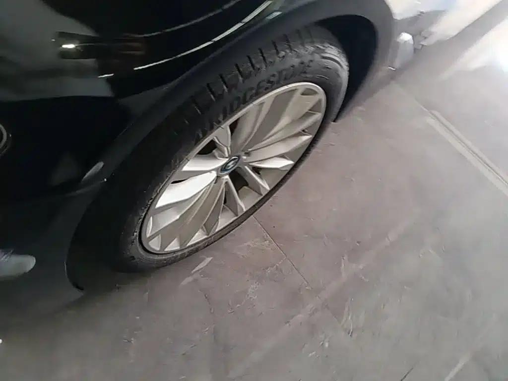 BMW 5 Series PHEV 2019 Facelift 530Le Pioneer Edition — миниатюра 23