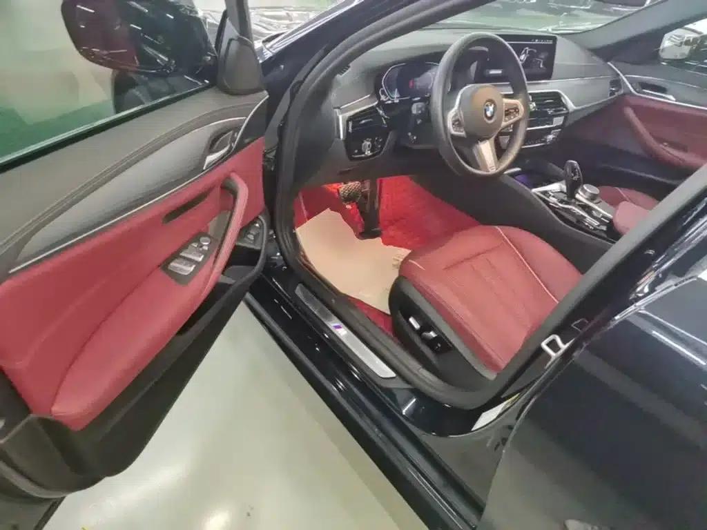 BMW 5 Series PHEV 2021 535Le M Sport Package — миниатюра 15