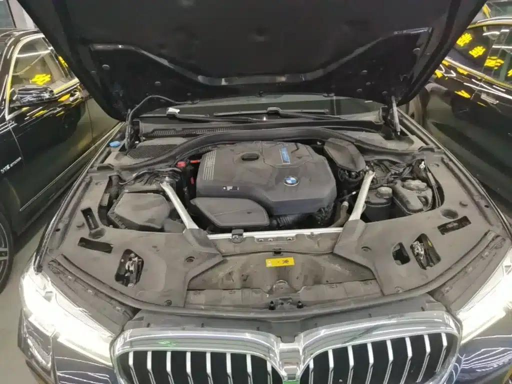 BMW 5 Series PHEV 2021 535Le M Sport Package — миниатюра 20
