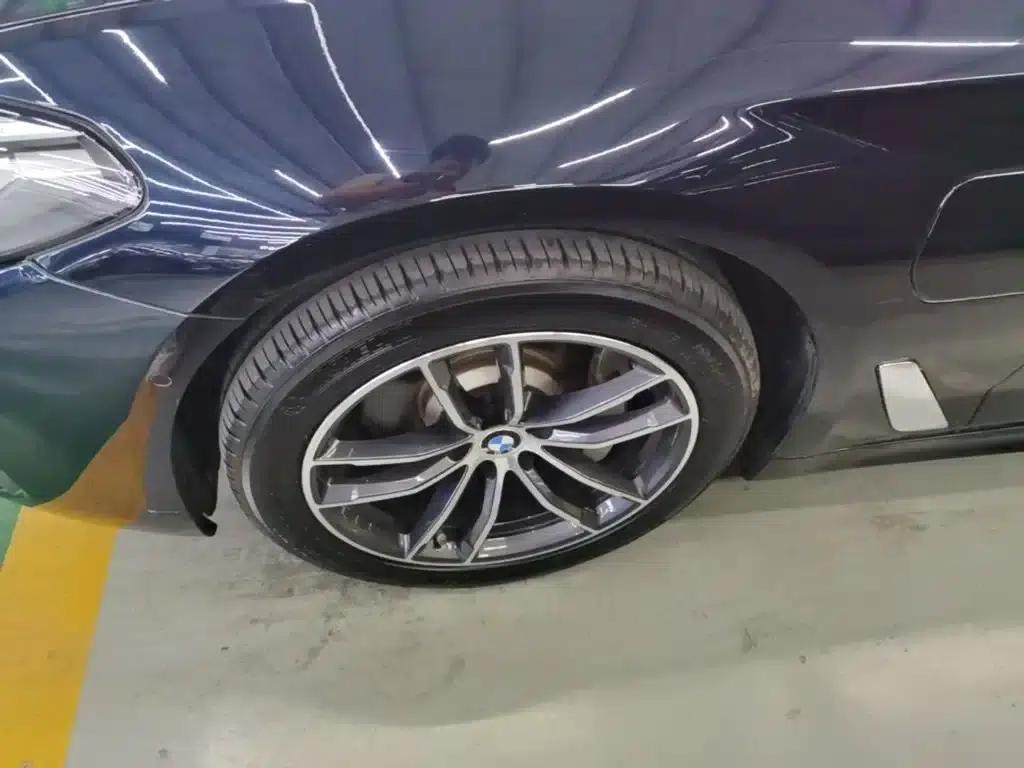 BMW 5 Series PHEV 2021 535Le M Sport Package — миниатюра 23