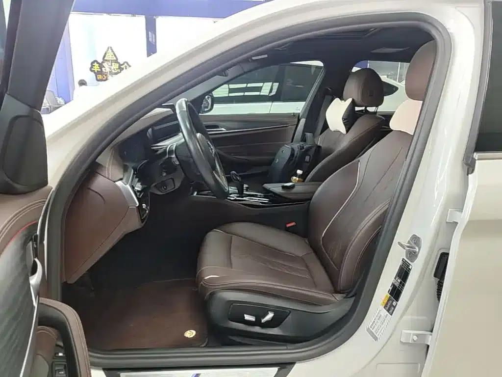 BMW 5 Series PHEV 2022 Facelift 535Le M Sport Package — миниатюра 15