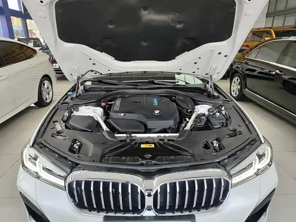 BMW 5 Series PHEV 2022 Facelift 535Le M Sport Package — миниатюра 20