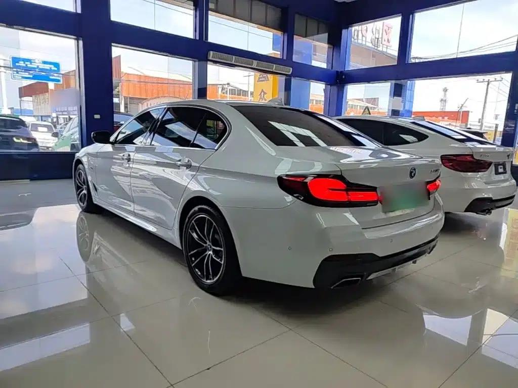 BMW 5 Series PHEV 2022 Facelift 535Le M Sport Package — миниатюра 5