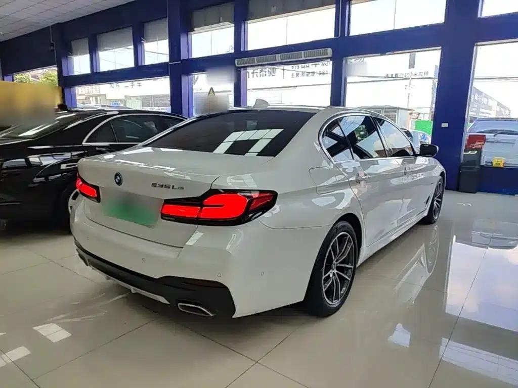 BMW 5 Series PHEV 2022 Facelift 535Le M Sport Package — миниатюра 7