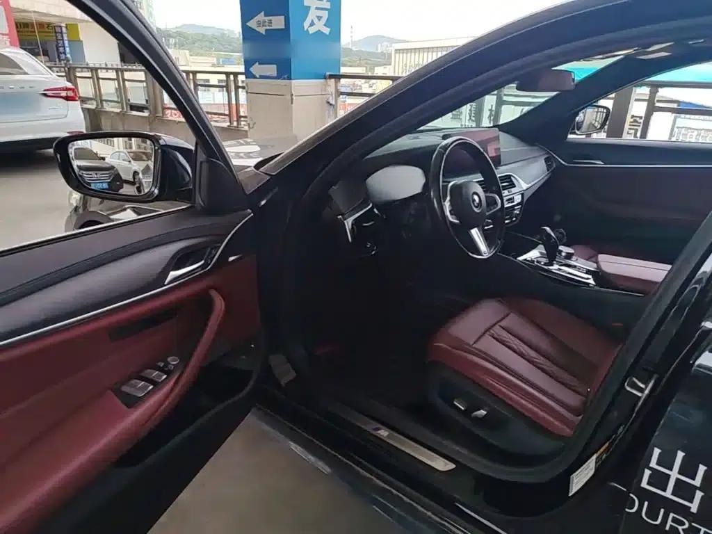 BMW 5 Series PHEV 2022 Facelift 535Le M Sport Package — миниатюра 16