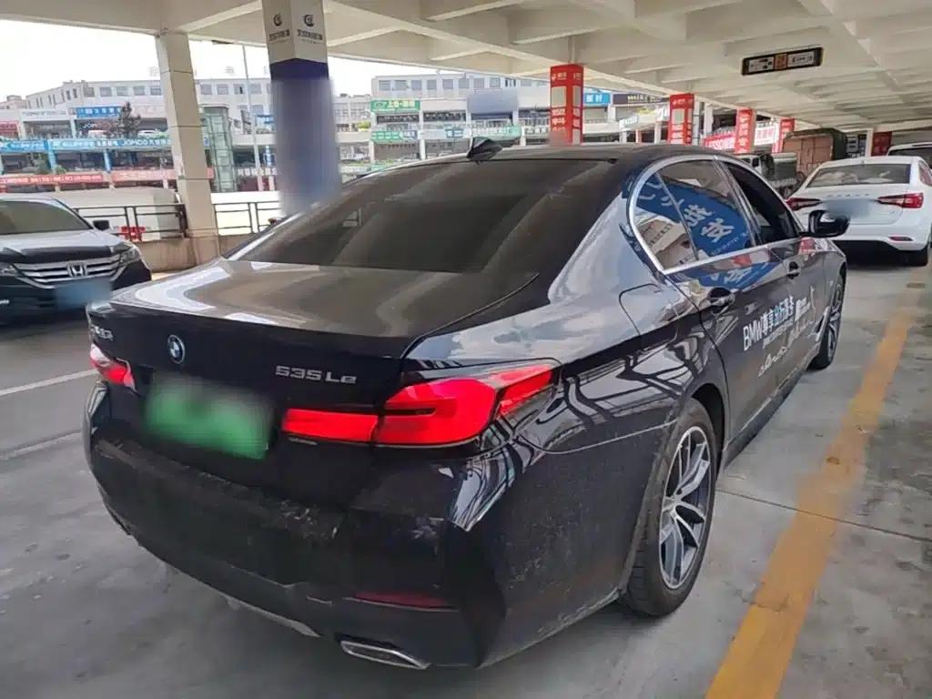 BMW 5 Series PHEV 2022 Facelift 535Le M Sport Package — миниатюра 7
