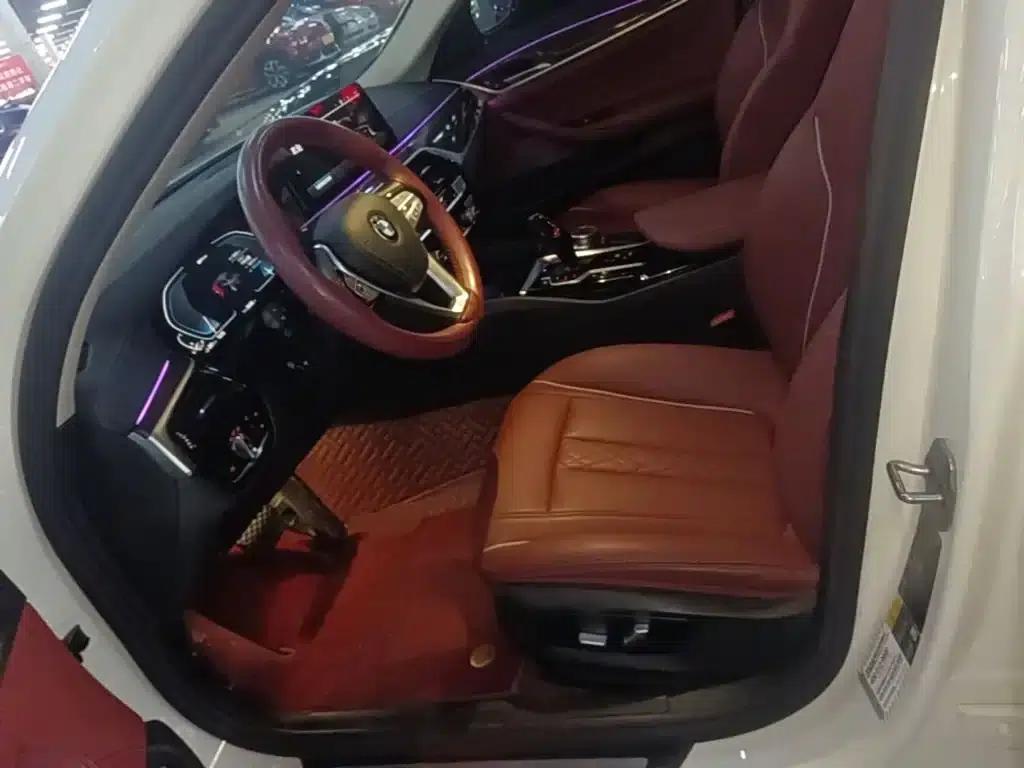 BMW 5 Series PHEV 2022 Facelift 535Le M Sport Package — миниатюра 15