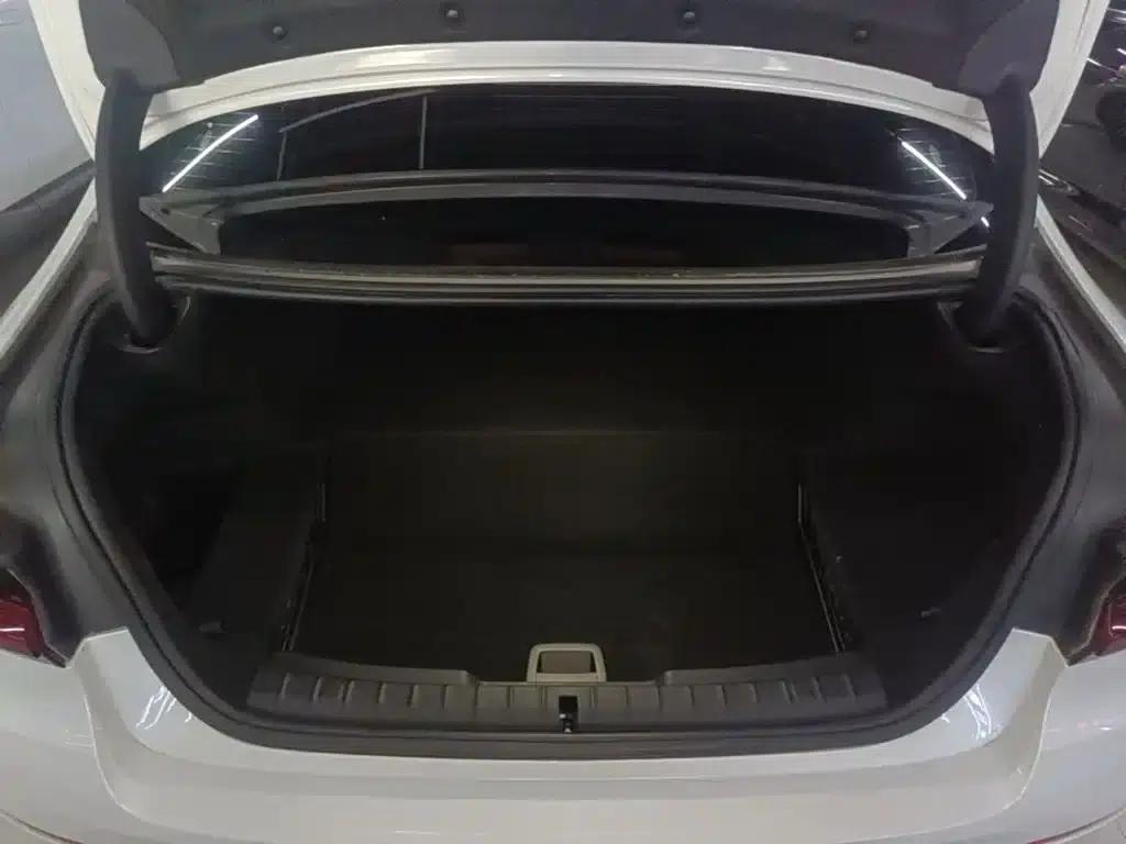 BMW 5 Series PHEV 2022 Facelift 535Le M Sport Package — миниатюра 19