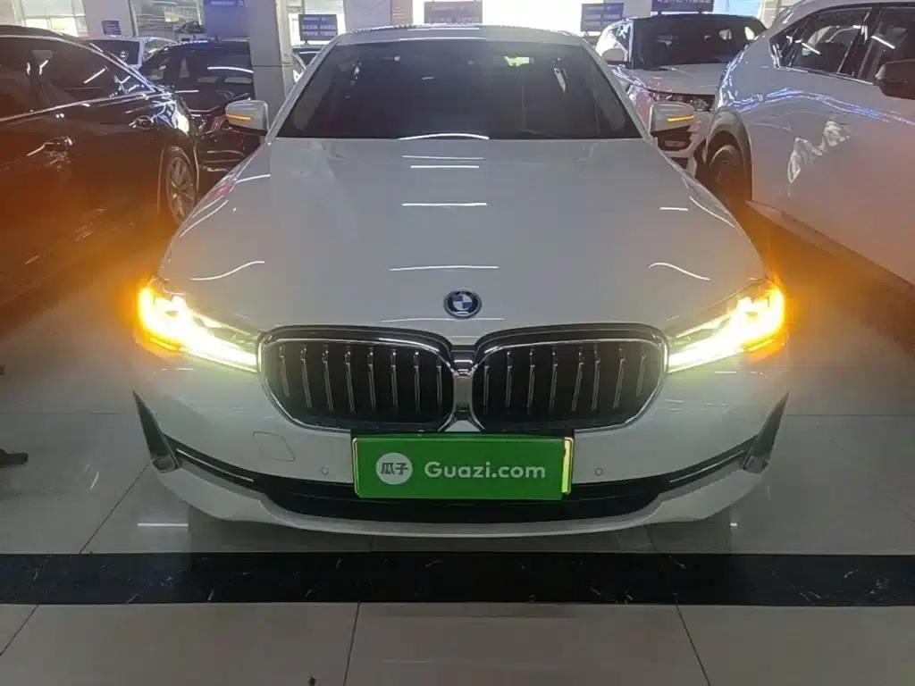 BMW 5 Series PHEV 2022 Facelift 535Le M Sport Package — миниатюра 3