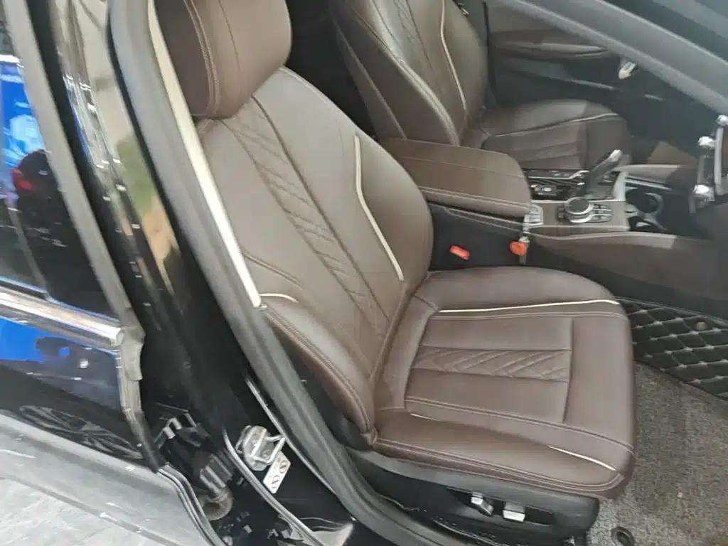 BMW 5 Series PHEV 2019 530Le Luxury Package — миниатюра 25