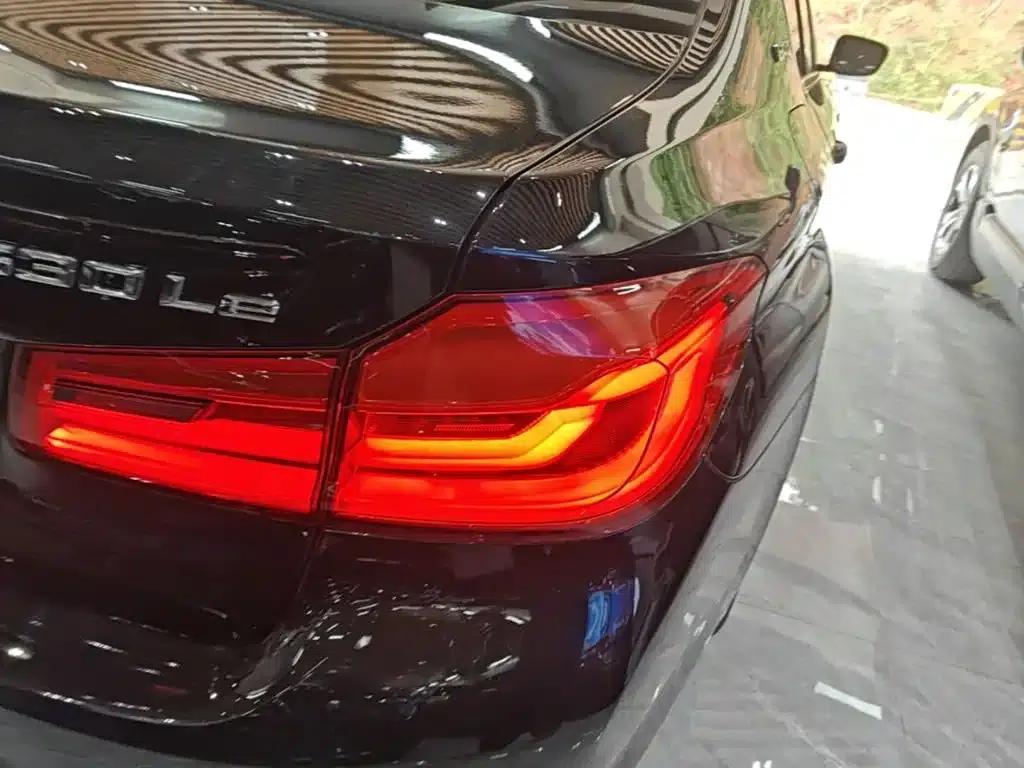 BMW 5 Series PHEV 2019 530Le Luxury Package — миниатюра 8